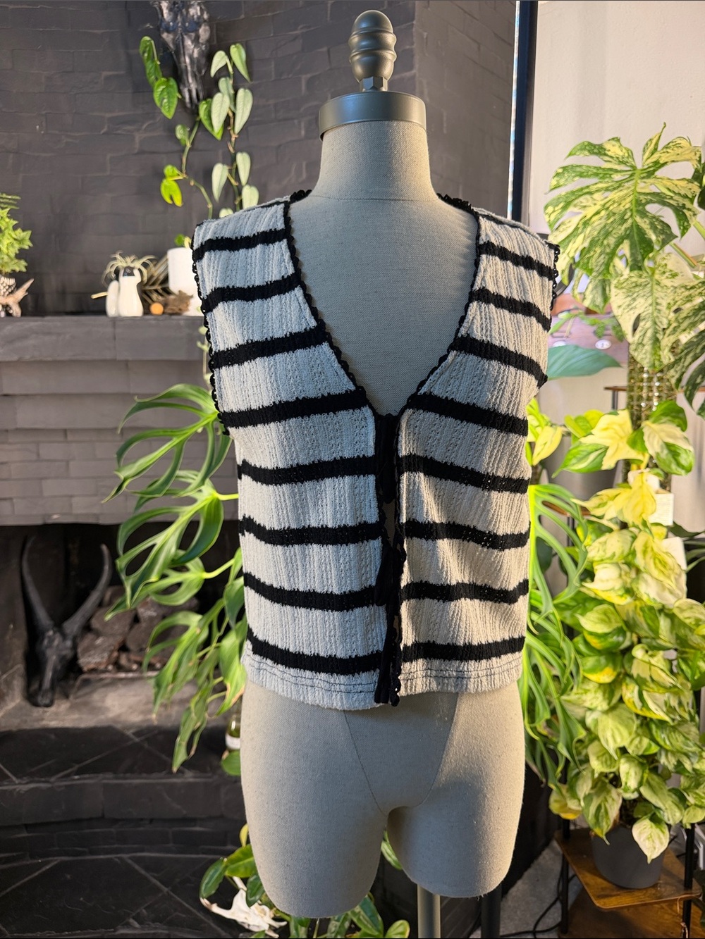 Zara Black and White Striped Sleeveless Knit Vest